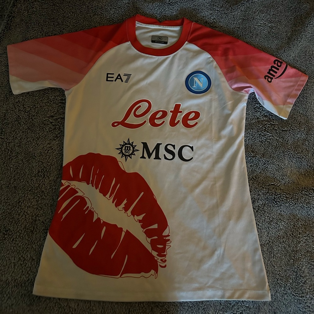 Napoli Valentine’s Day Jersey Medium *RARE*